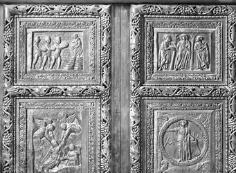 Fyra dörrpaneler föreställande scener från Gamla och Nya testamentet (trä)